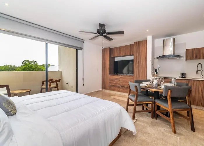 King With Balcony, Gym, Rooftop Pool Holiday home Tulum